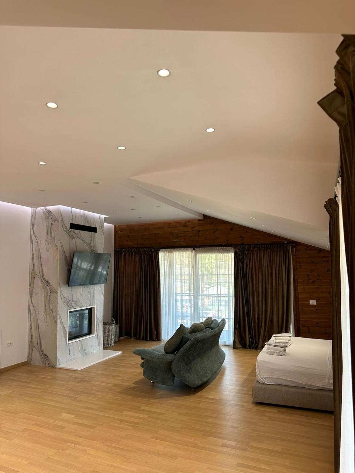 Bianca Hotel & Villa Priska e Madhe Εξωτερικό φωτογραφία